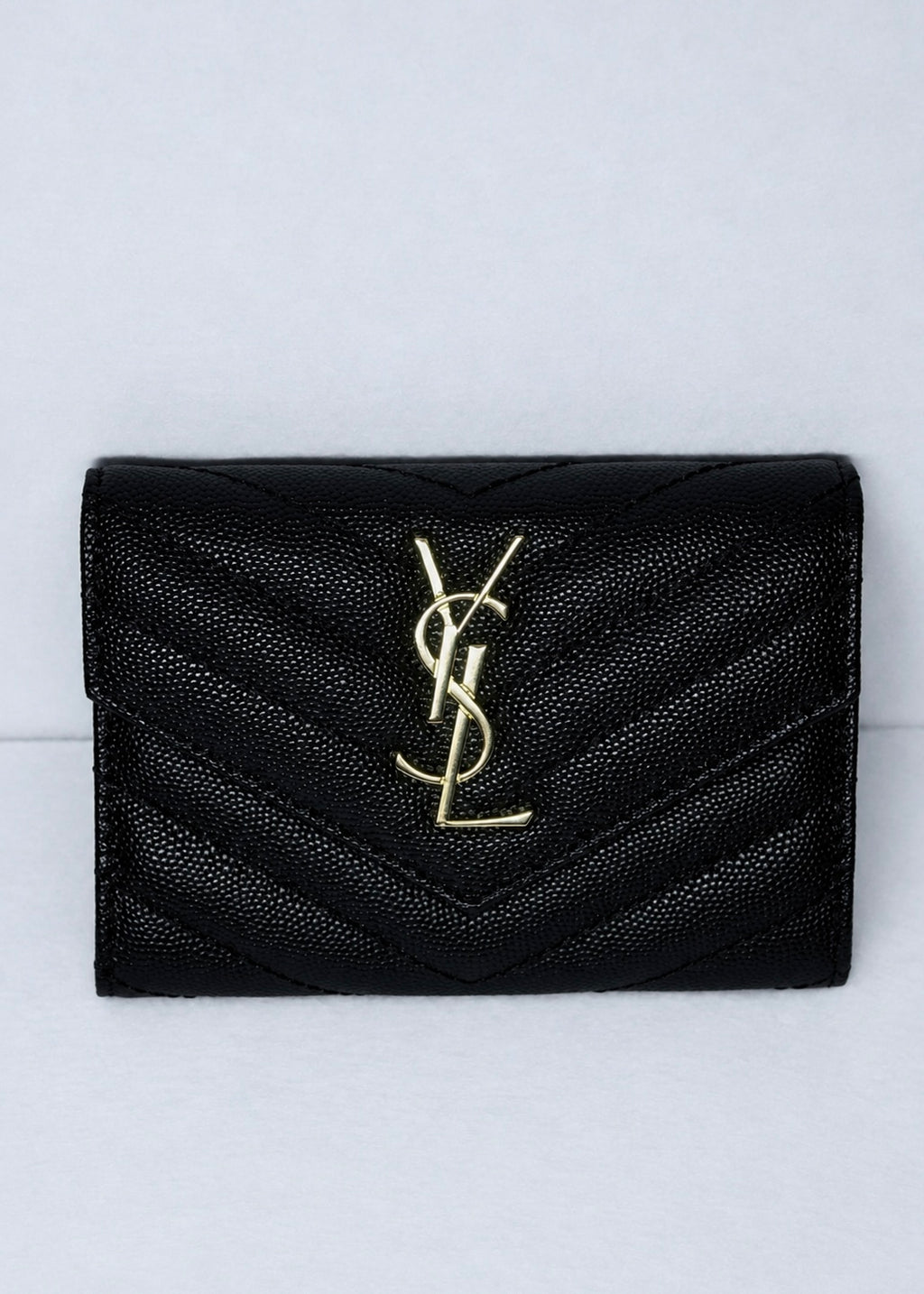 Yves Saint Laurent Cartera Negra Logo Dorado